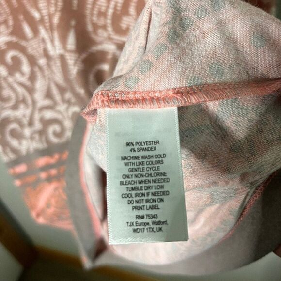 Dakini Taupe and Peach Ikat Print Long Sleeved Dress Size Large - Picture 5 of 6